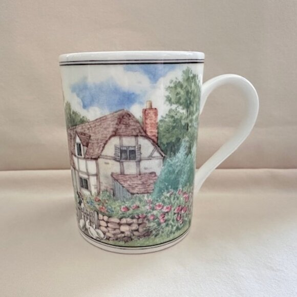 Queen's Bone China Cottage Gardens Mug - Picture 1 of 8